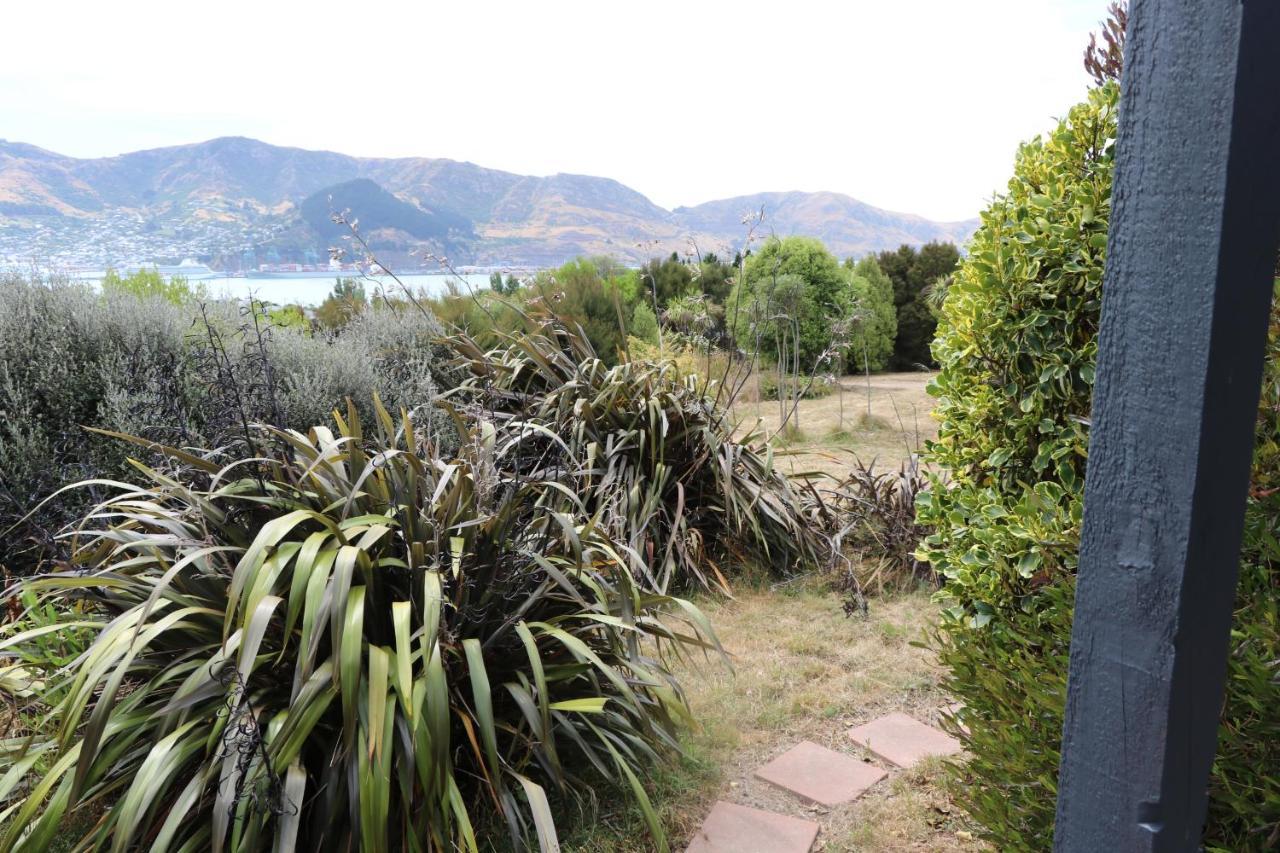 Church Bay Cabin: Sunny, Great Views Apartment Lyttelton Exterior photo